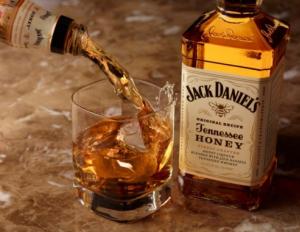 Kā pareizi dzert viskiju